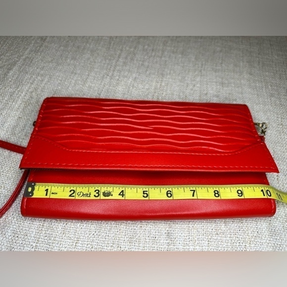 Clutch crossbody shoulder bag purse red removable strap envelope snap closure - Picture 8 of 13